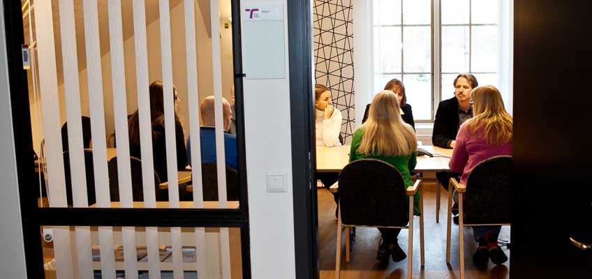 Personer i möte