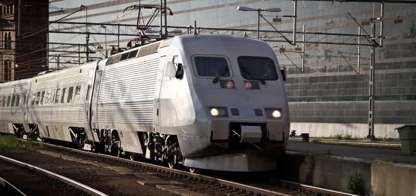 X2000 tåg kommer till Stockholm