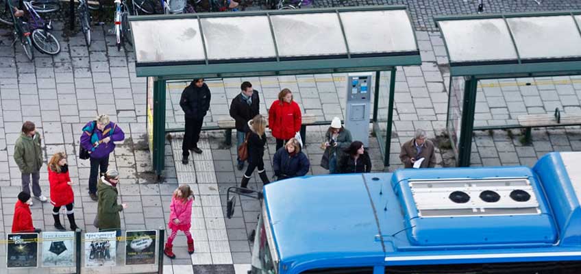 Buss vid bushållplats